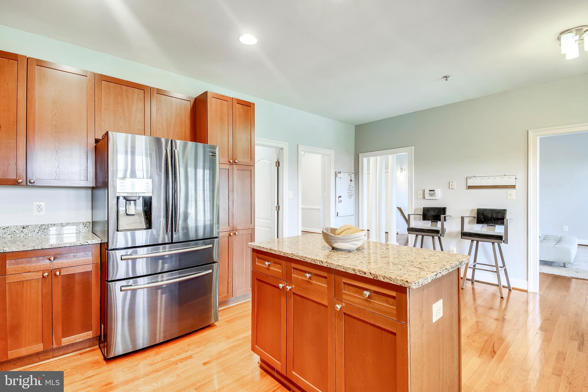 HICKORY KNOLL - Residential