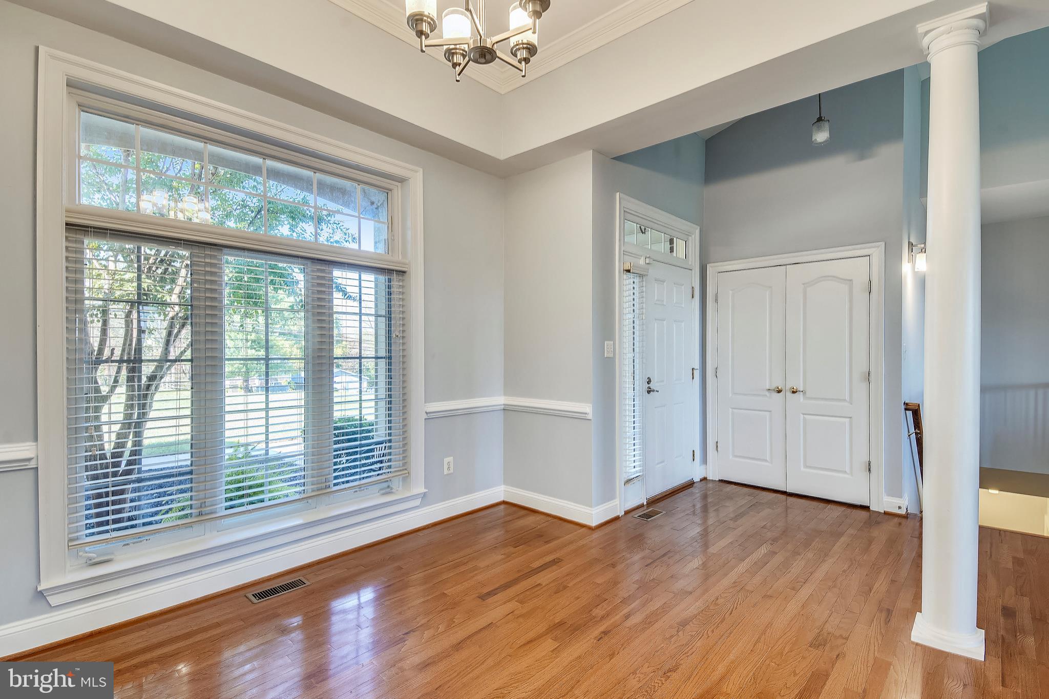 HICKORY KNOLL - Residential