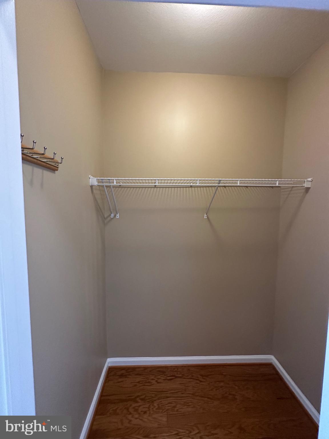 SAVOY AT RESTON TOWN CENTER - Residential