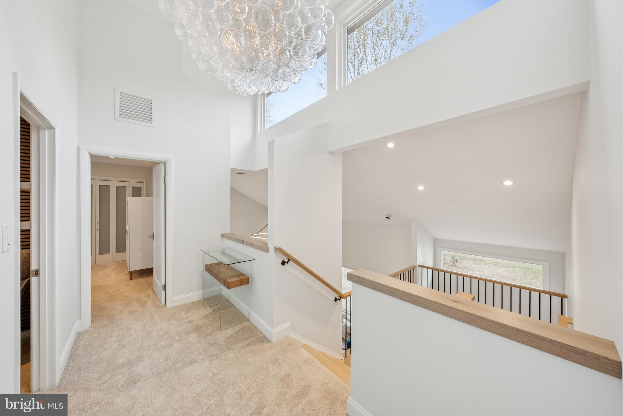 OAKTON WOODS - Residential