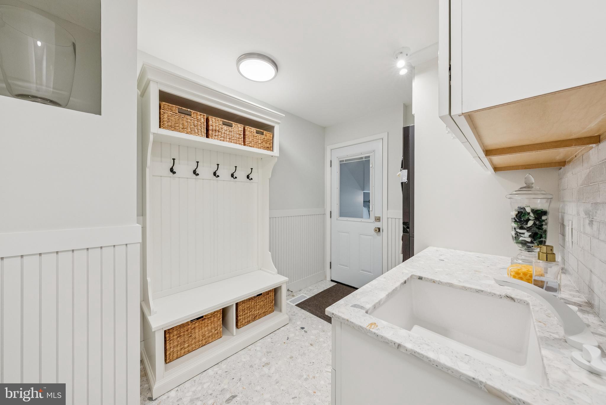 OAKTON WOODS - Residential