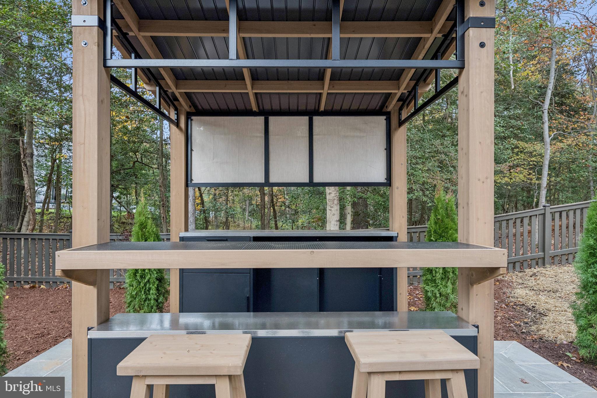 OAKTON WOODS - Residential