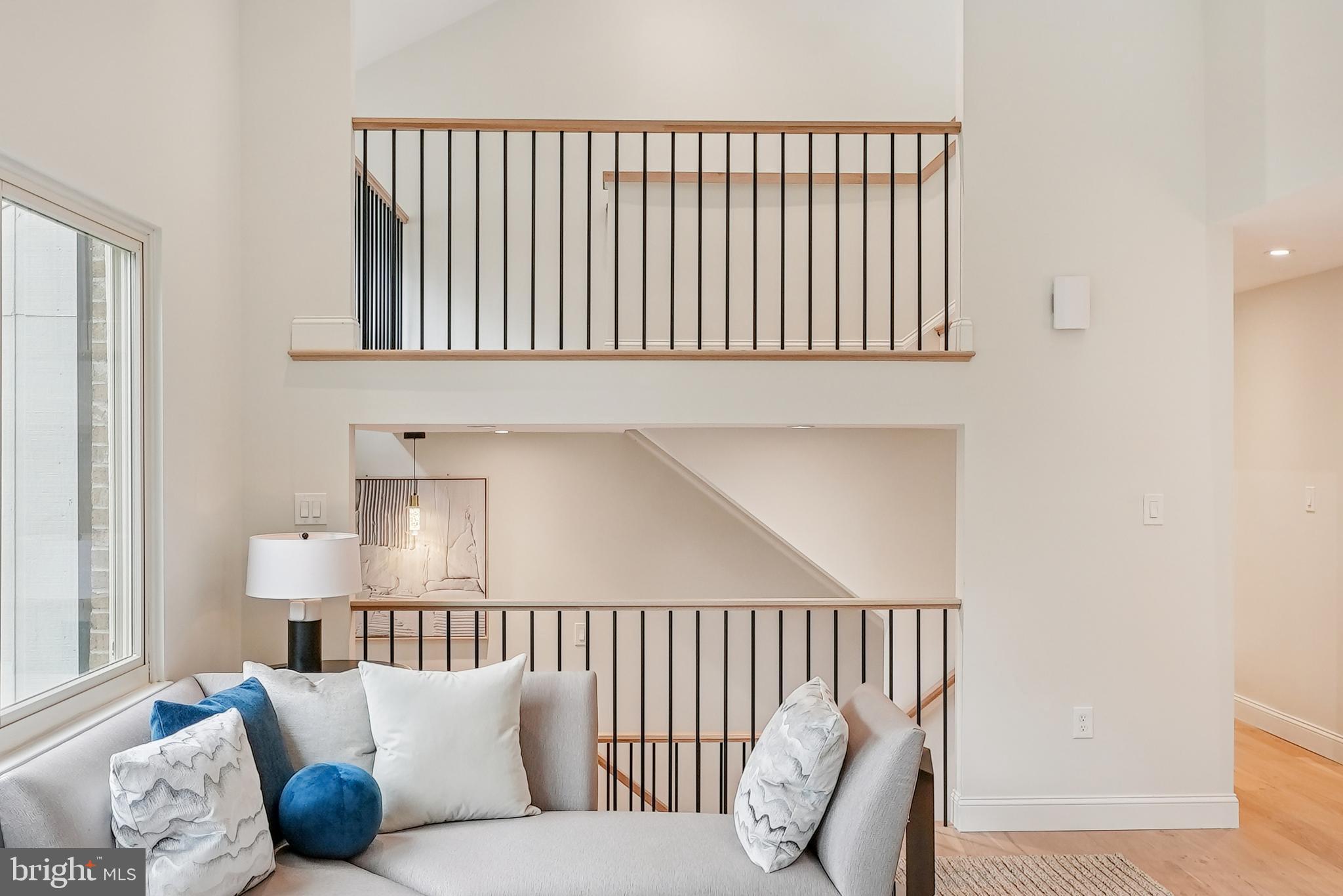 OAKTON WOODS - Residential