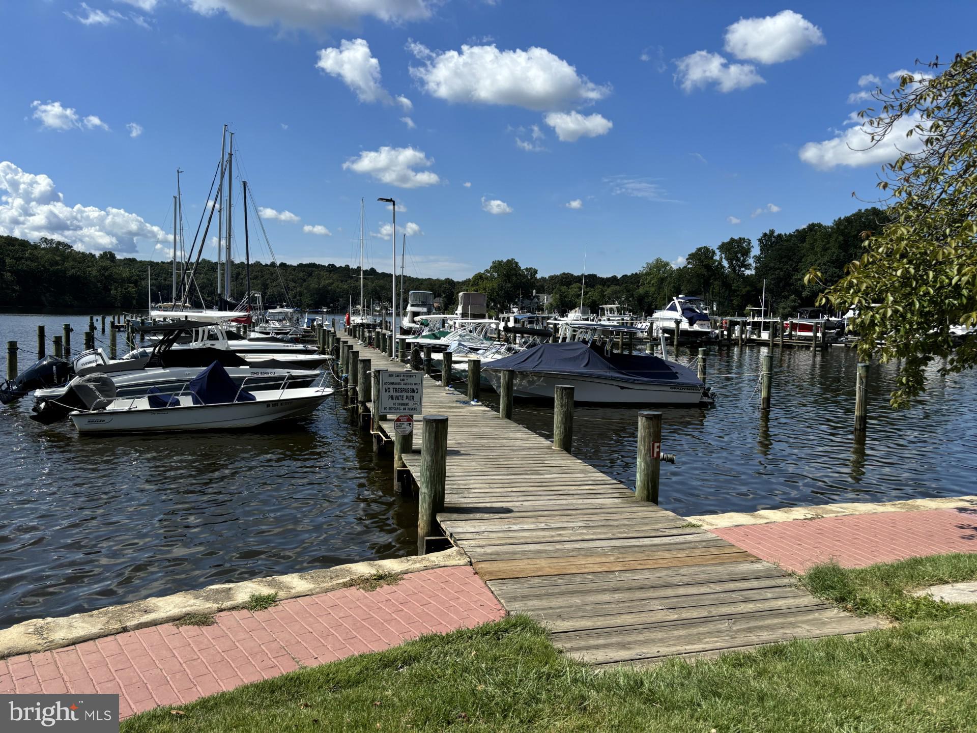 BEN OAKS ON SEVERN - Residential