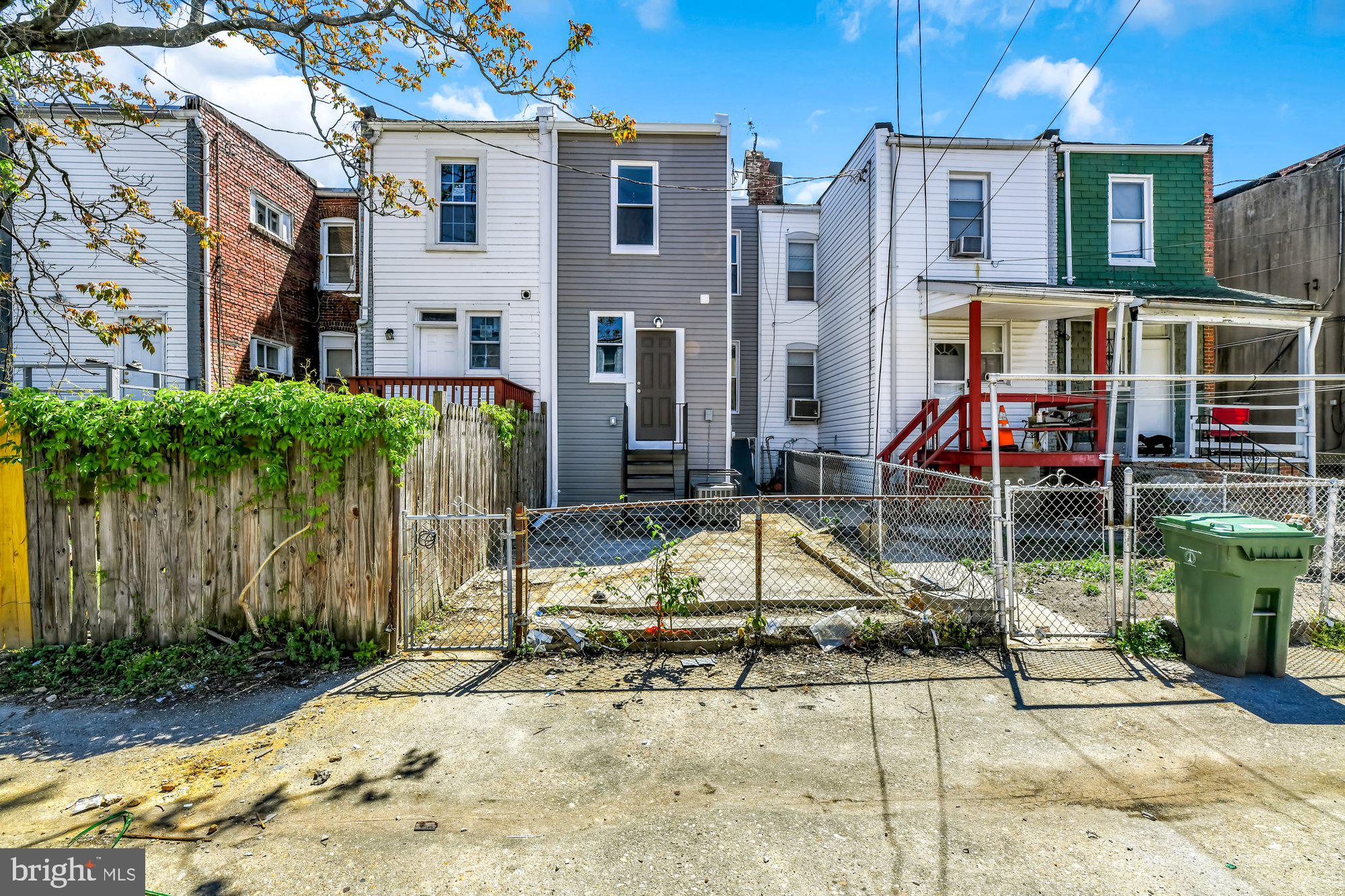 COLD SPRING NEWTOWN - Residential