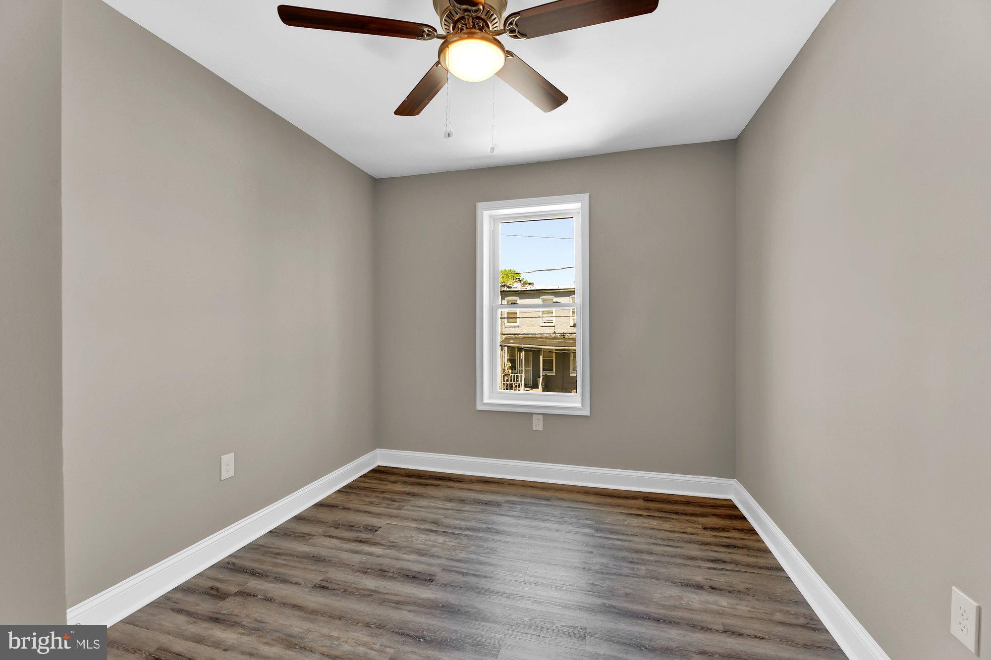 COLD SPRING NEWTOWN - Residential