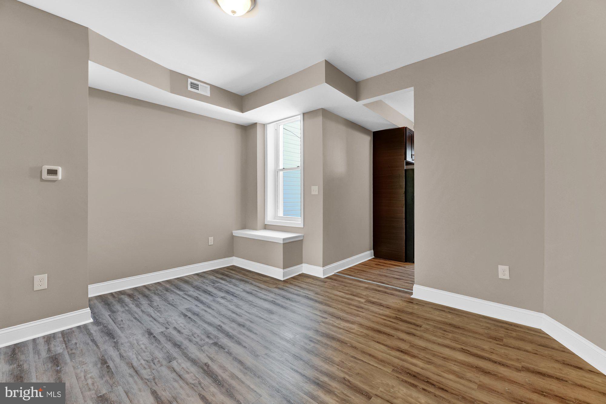 COLD SPRING NEWTOWN - Residential