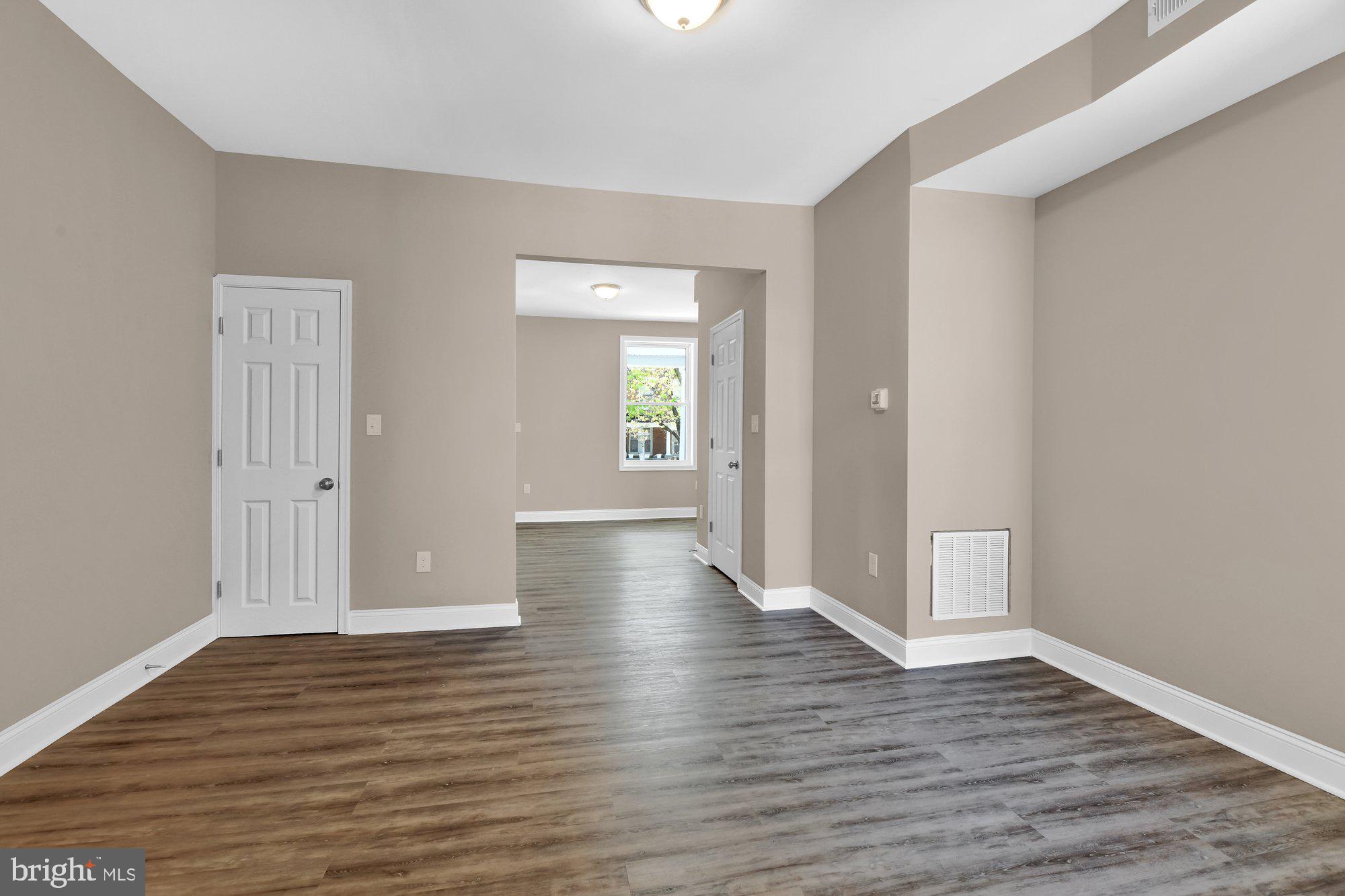 COLD SPRING NEWTOWN - Residential