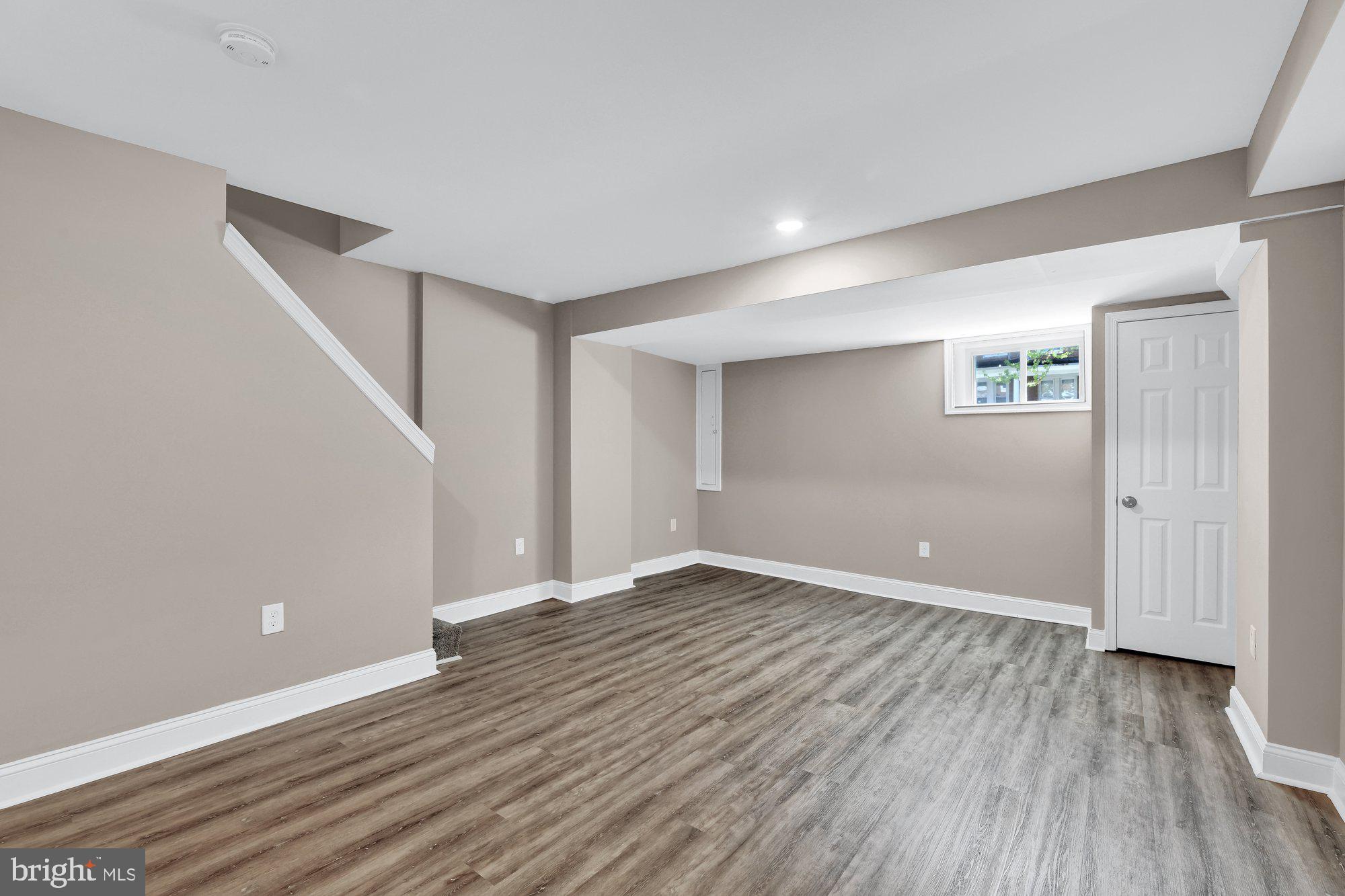 COLD SPRING NEWTOWN - Residential