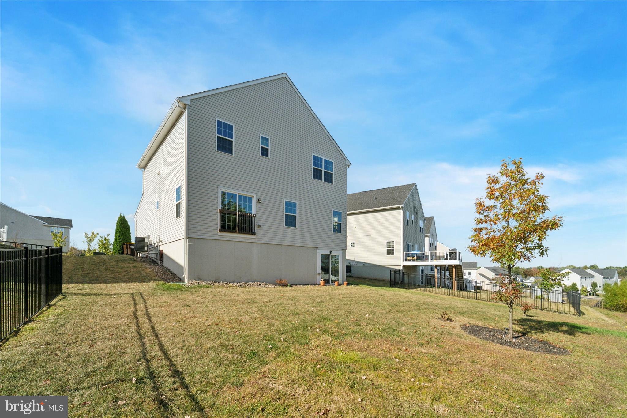 HANOVER POINTE - Residential