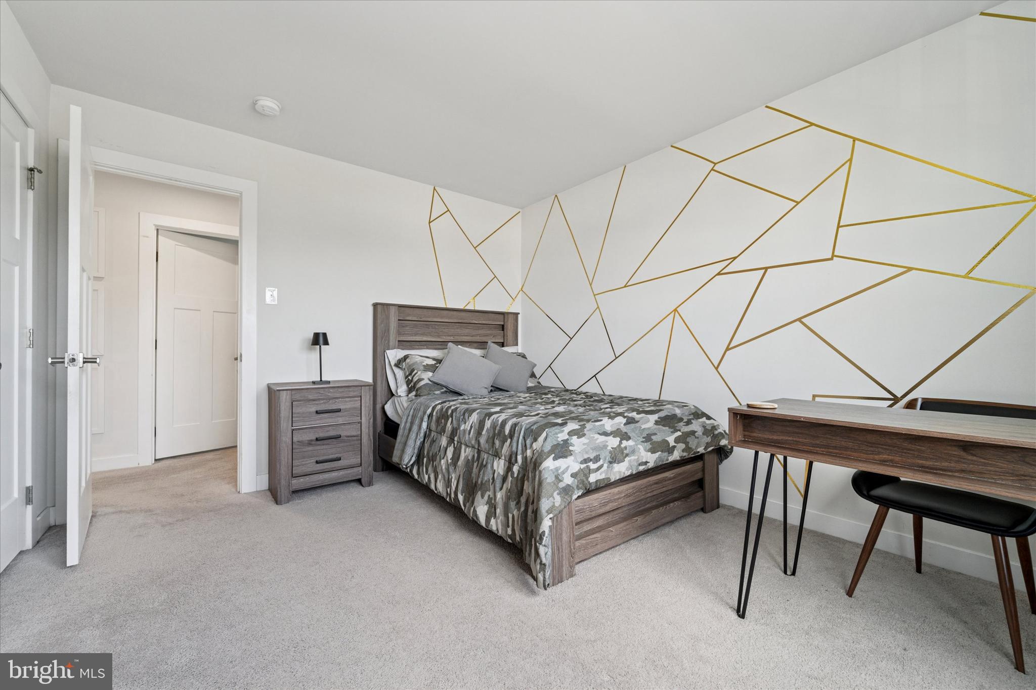 HANOVER POINTE - Residential