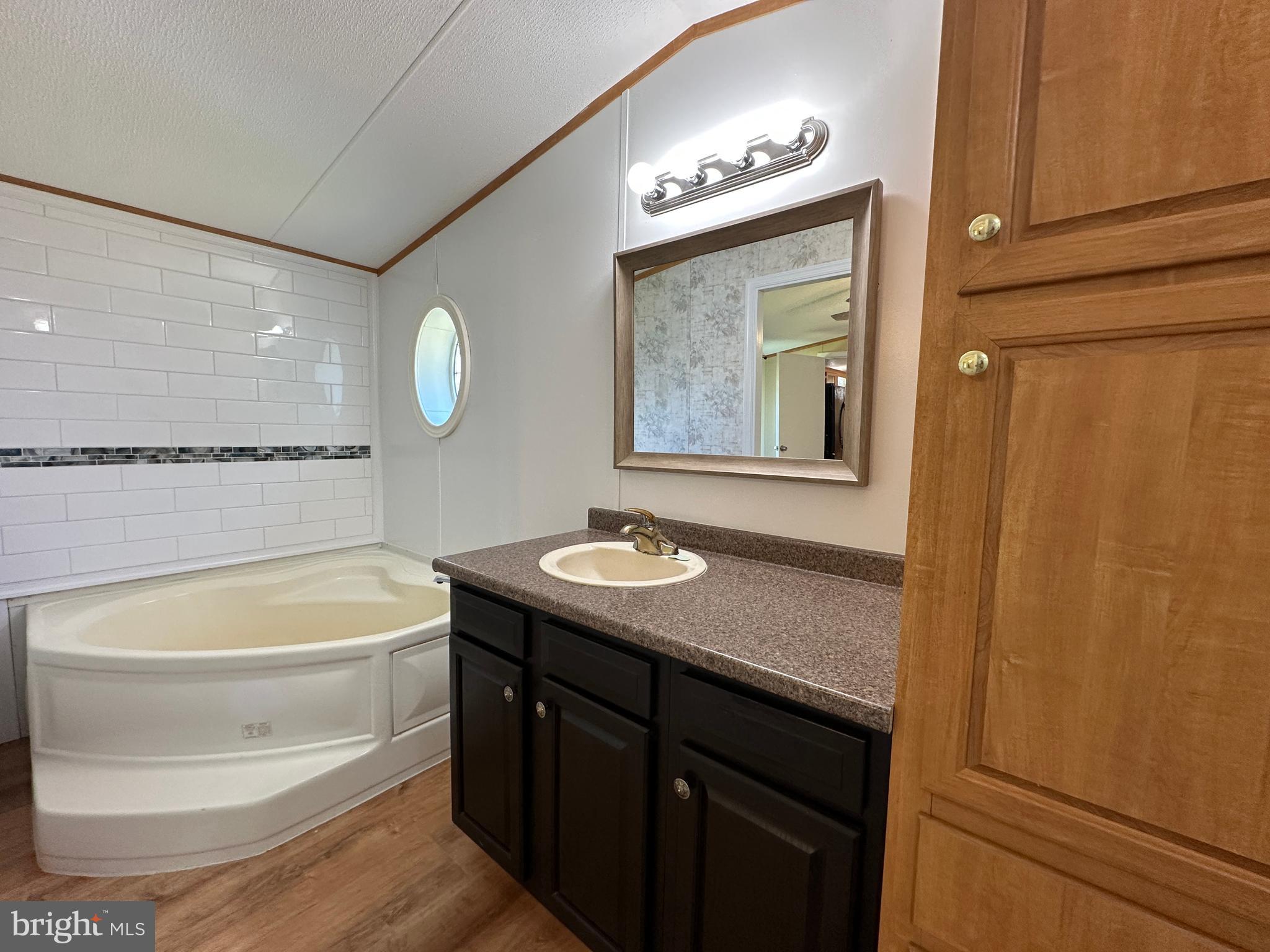 BEECHWOOD - Residential