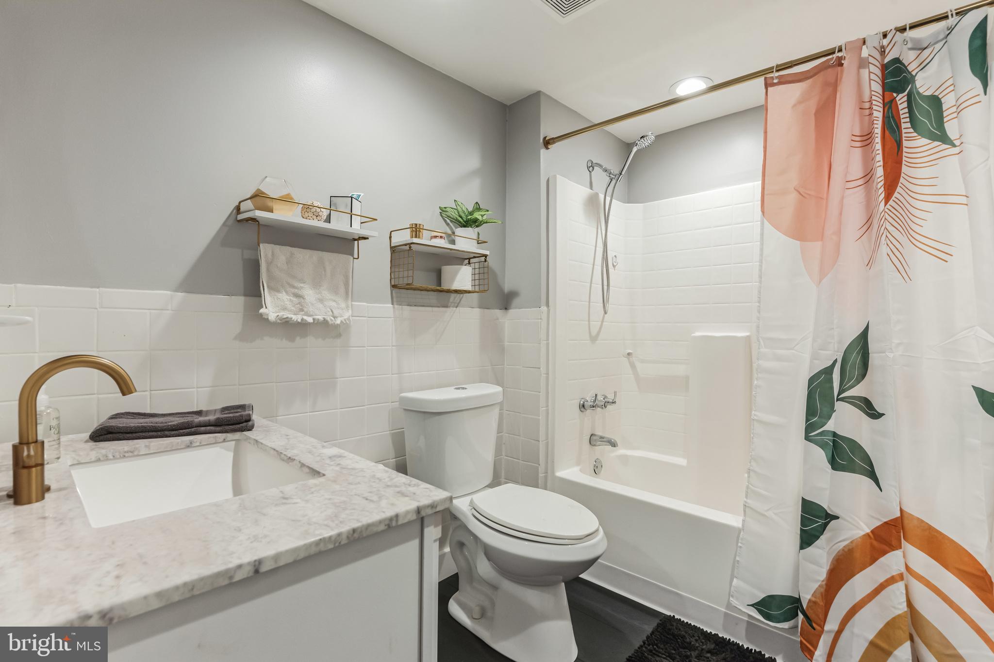 MT ZEPHYR PARK - Residential