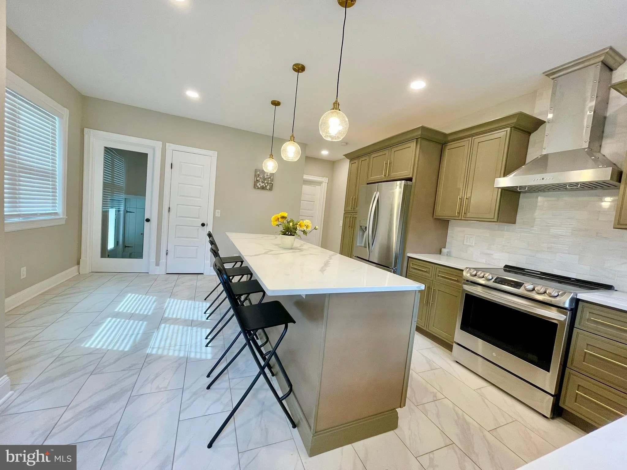 Princeton, New Jersey 08540, United States, 4 Bedrooms Bedrooms, ,3 BathroomsBathrooms,Residential,Pending,58718