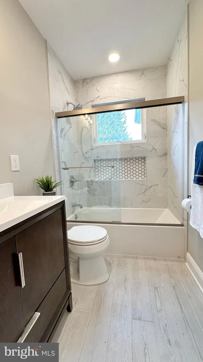 Princeton, New Jersey 08540, United States, 4 Bedrooms Bedrooms, ,3 BathroomsBathrooms,Residential,Pending,58718