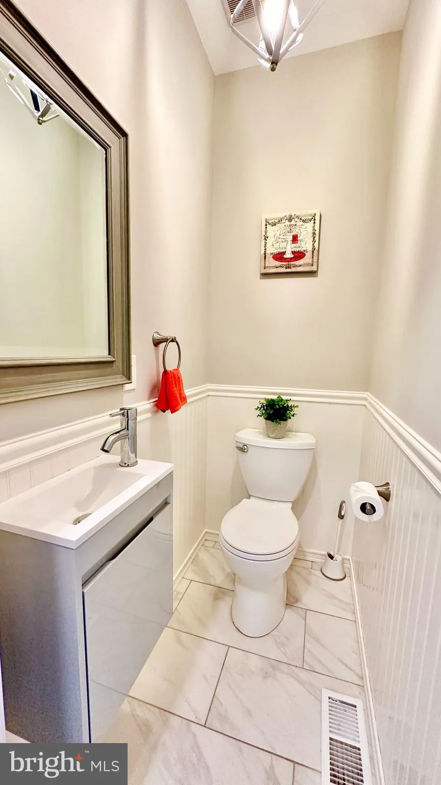 Princeton, New Jersey 08540, United States, 4 Bedrooms Bedrooms, ,3 BathroomsBathrooms,Residential,Pending,58718