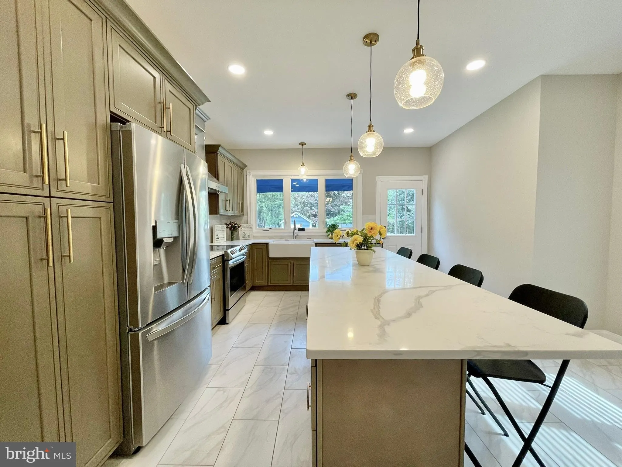 Princeton, New Jersey 08540, United States, 4 Bedrooms Bedrooms, ,3 BathroomsBathrooms,Residential,Pending,58718