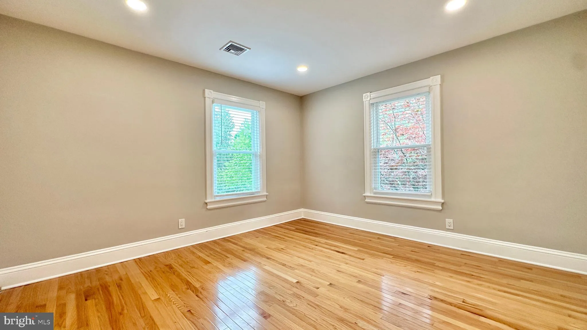 Princeton, New Jersey 08540, United States, 4 Bedrooms Bedrooms, ,3 BathroomsBathrooms,Residential,Pending,58718