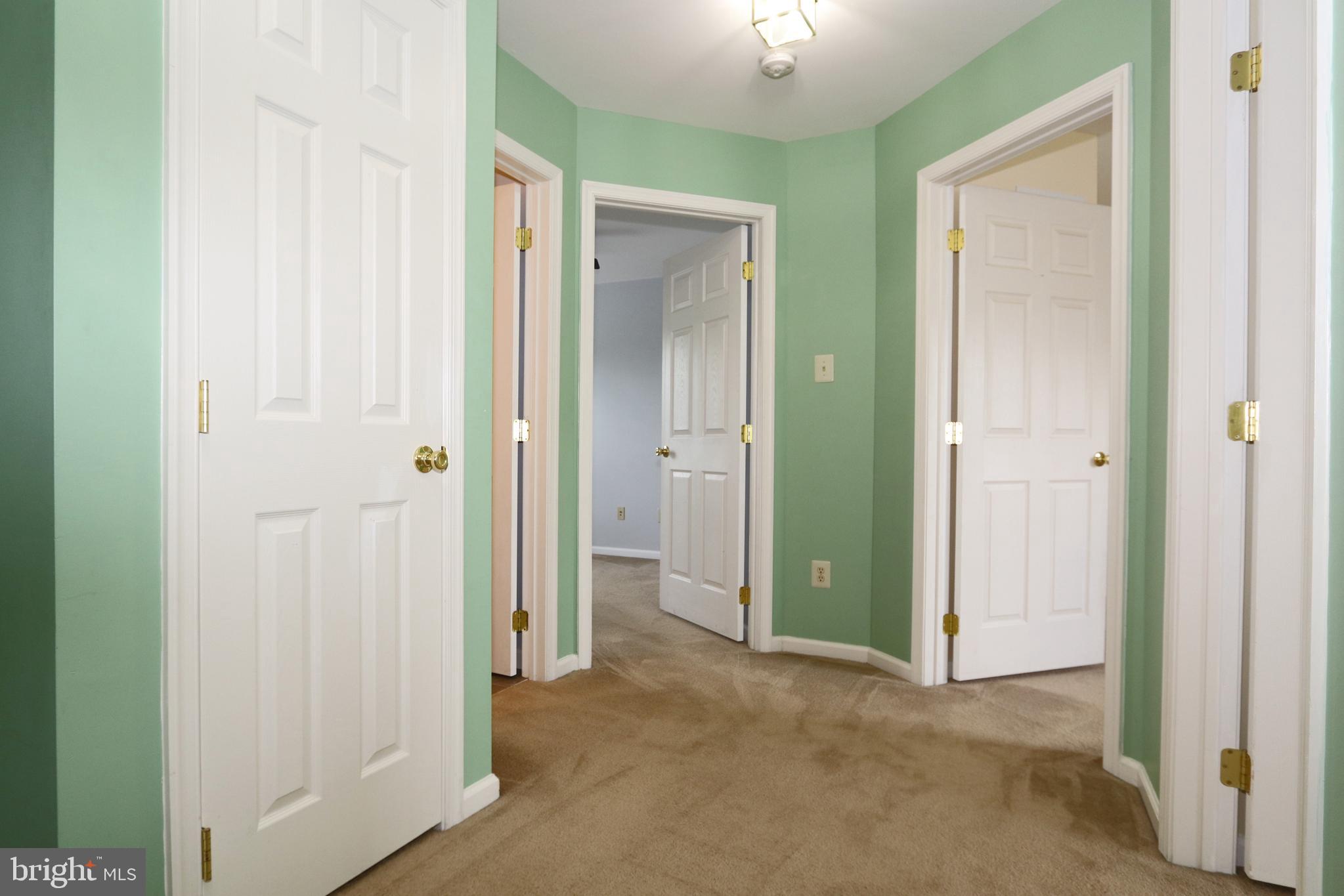 MEADOWBROOK - Residential