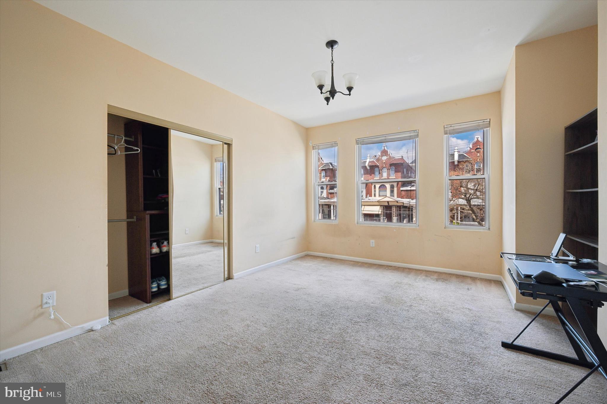 OVERBROOK - Residential