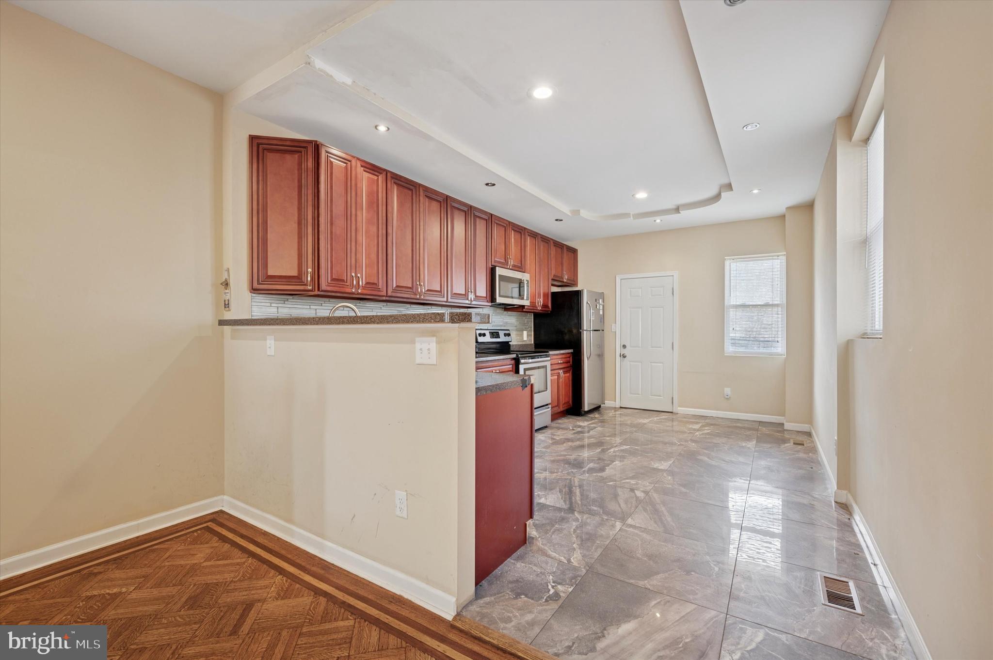 OVERBROOK - Residential