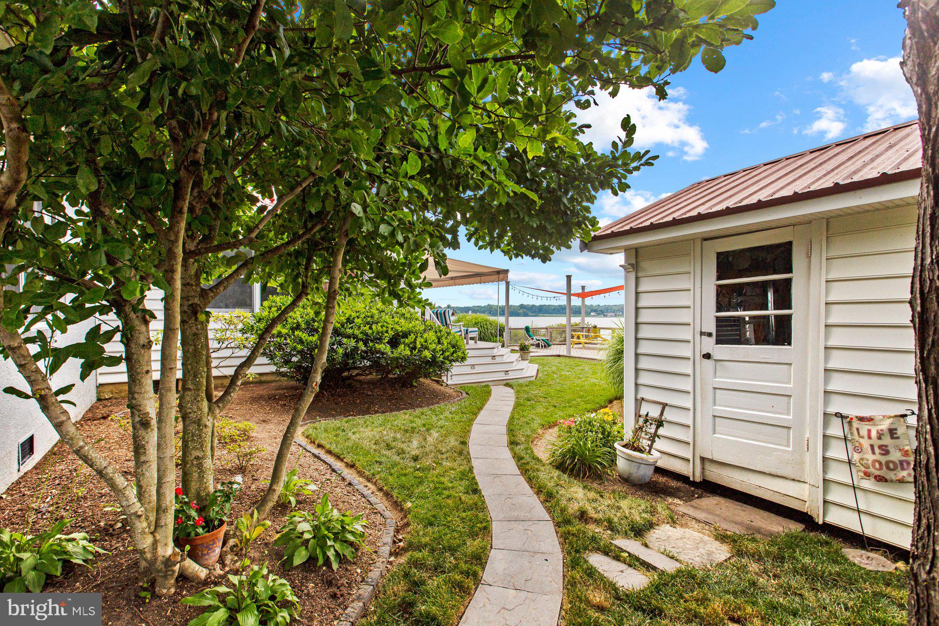 ST CLEMENTS SHORES - Residential