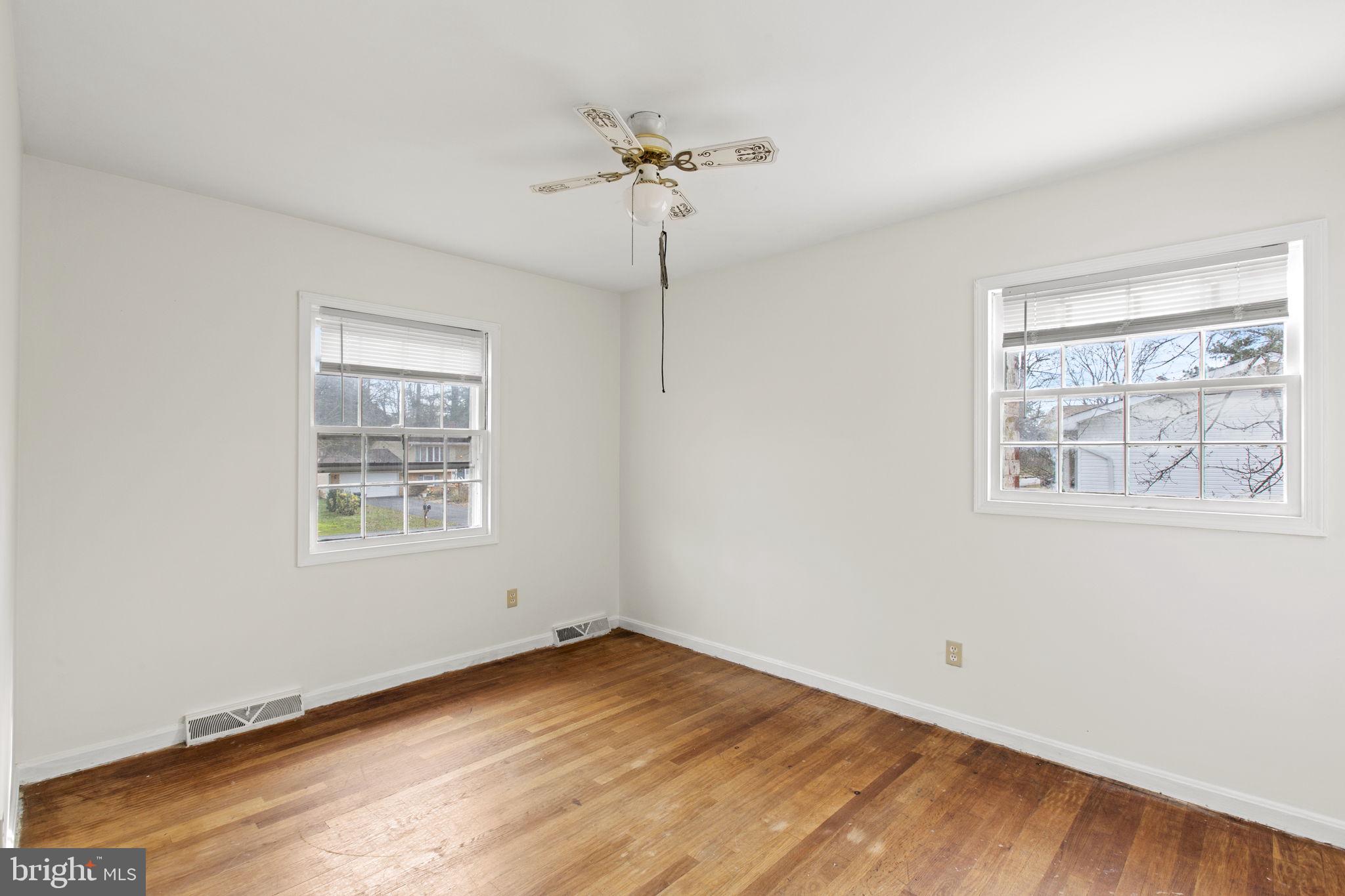 ESSEX SOUTH - Residential