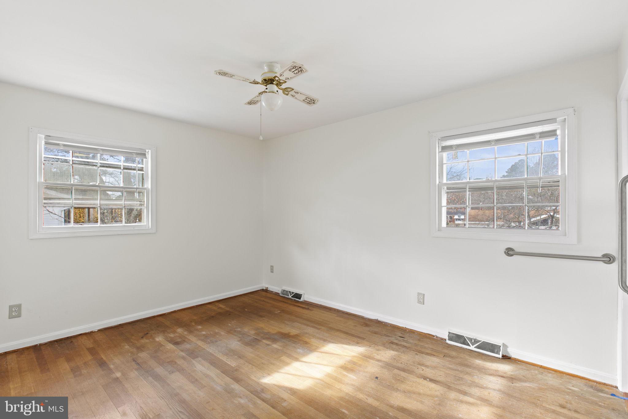 ESSEX SOUTH - Residential