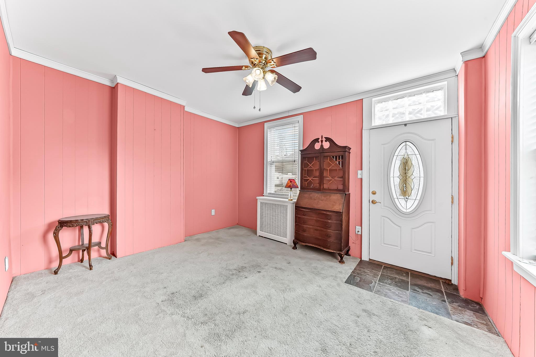 EAST FALLS - Residential