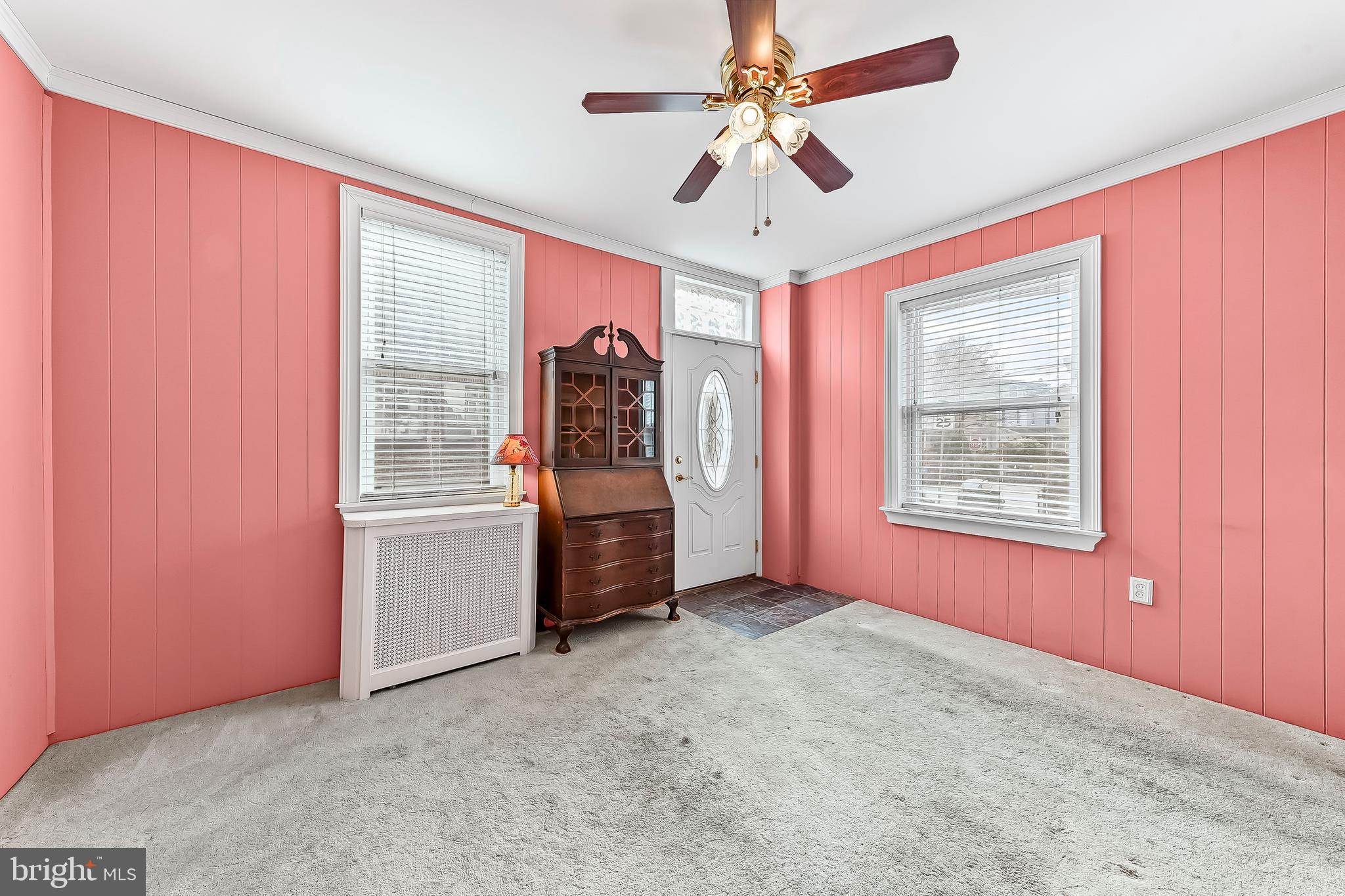 EAST FALLS - Residential