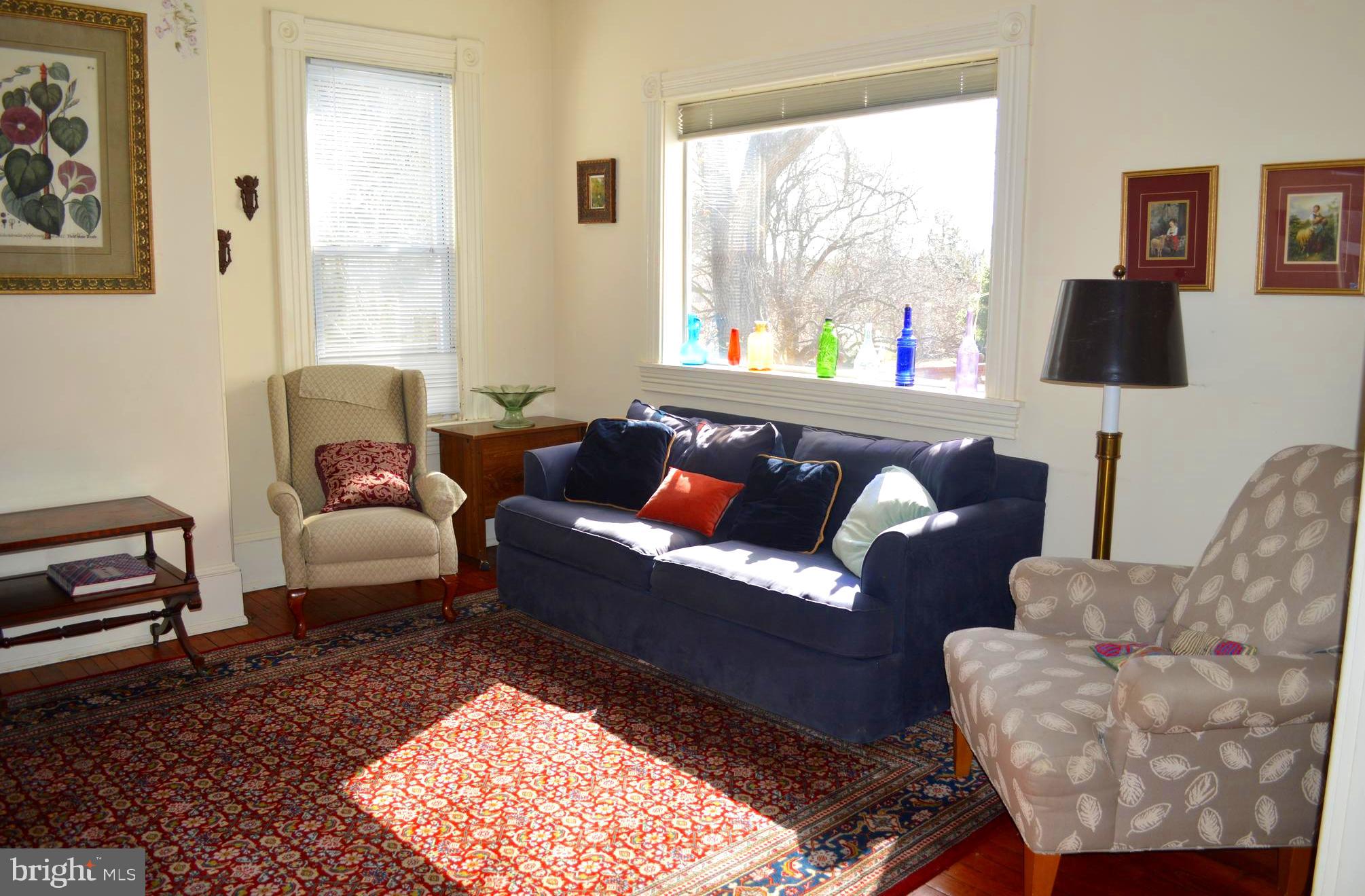 POOLESVILLE OUTSIDE - Residential