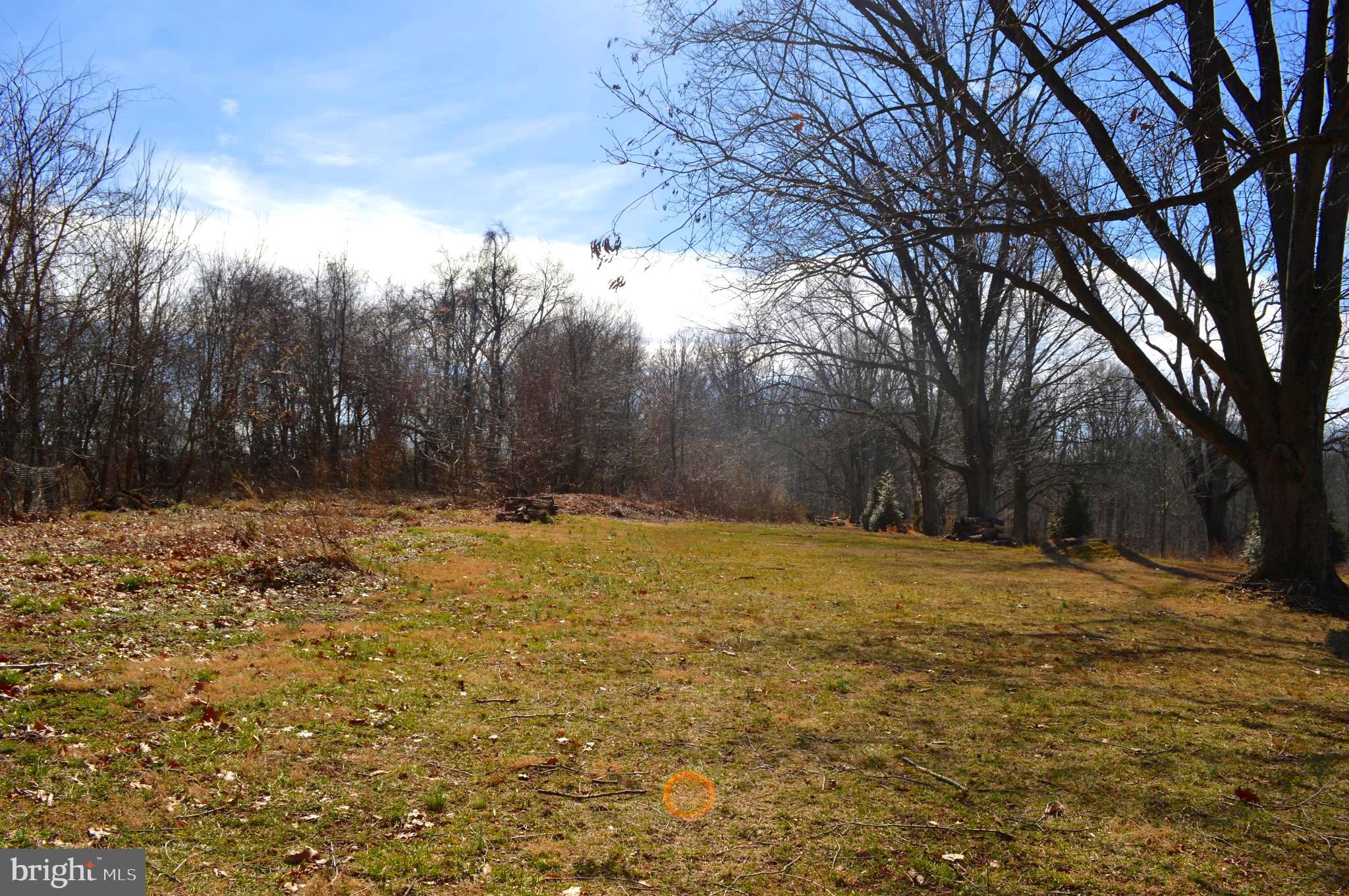 POOLESVILLE OUTSIDE - Residential