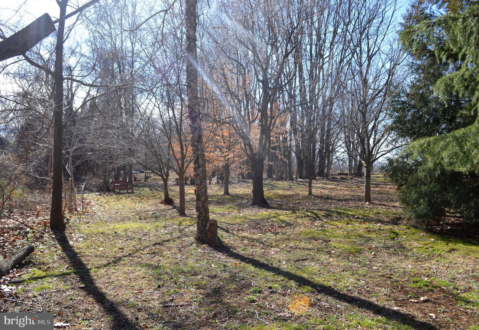 POOLESVILLE OUTSIDE - Residential