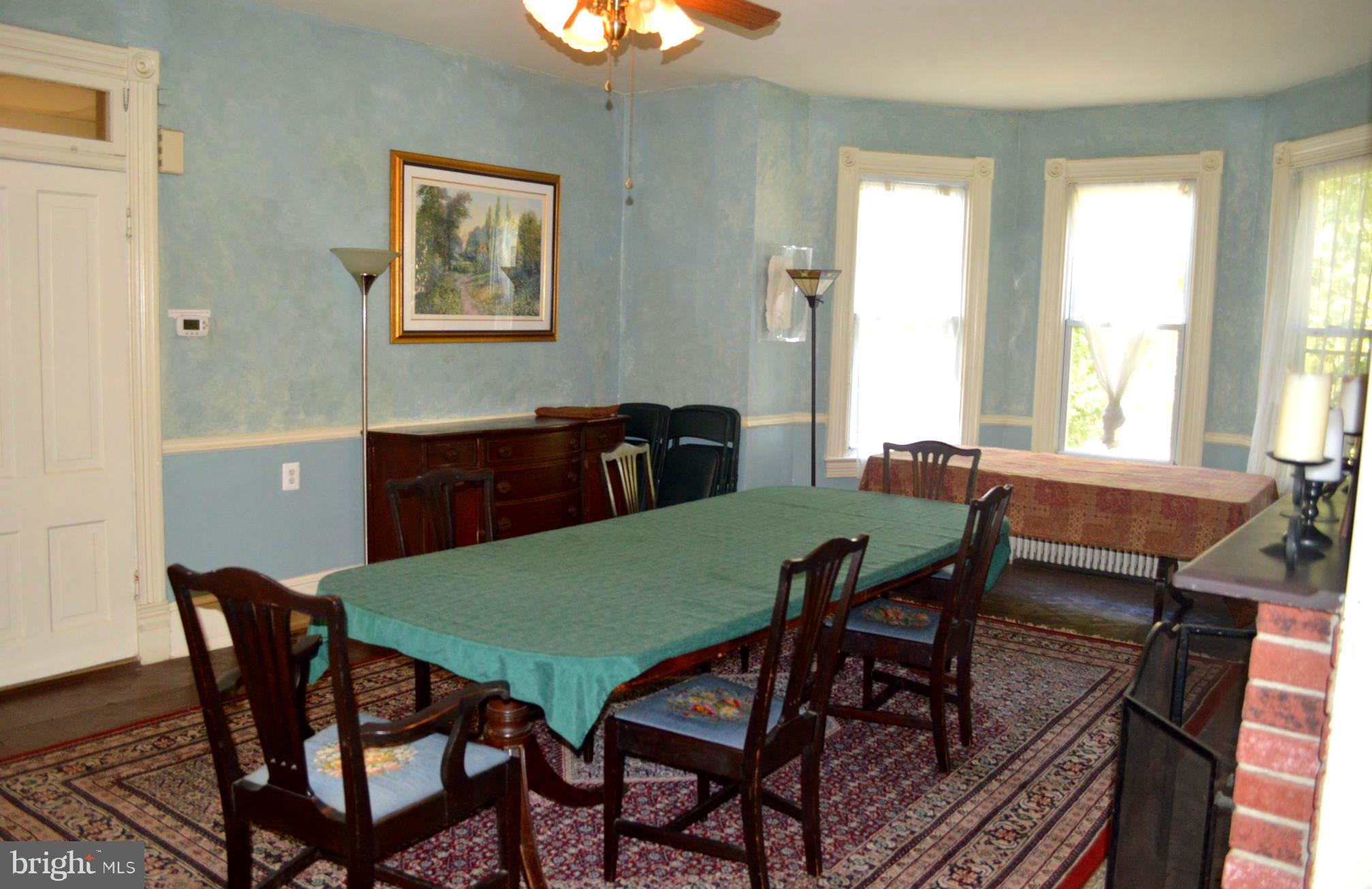 POOLESVILLE OUTSIDE - Residential