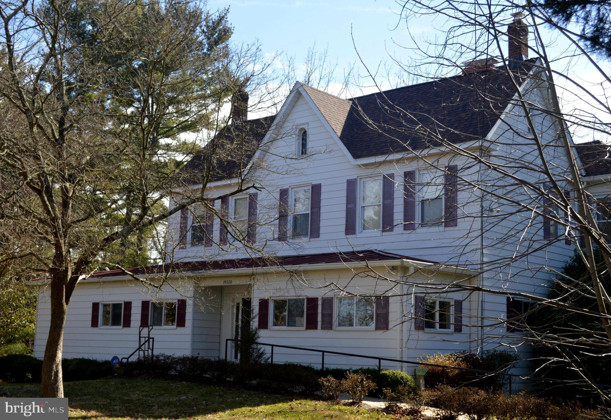 POOLESVILLE OUTSIDE - Residential