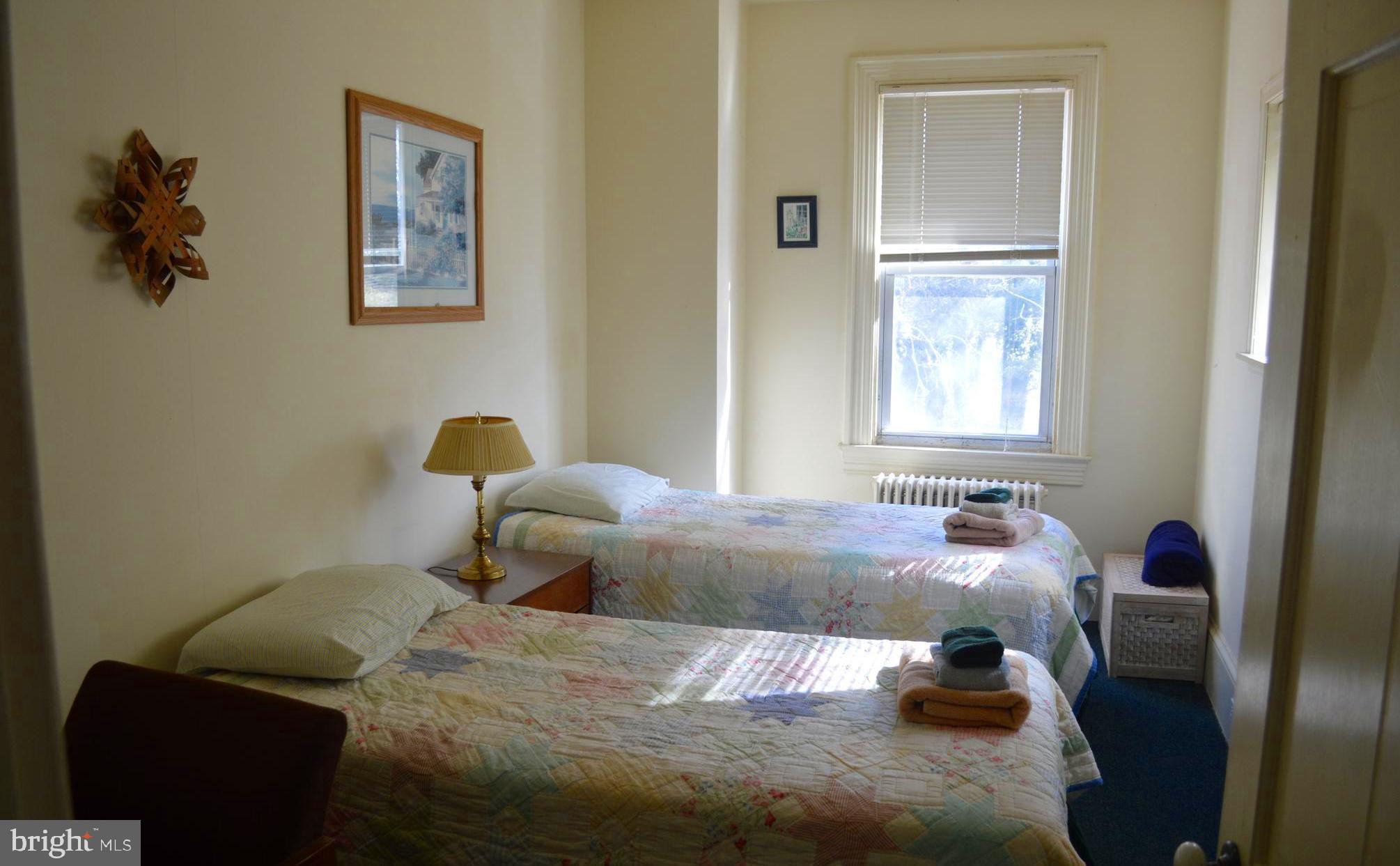 POOLESVILLE OUTSIDE - Residential