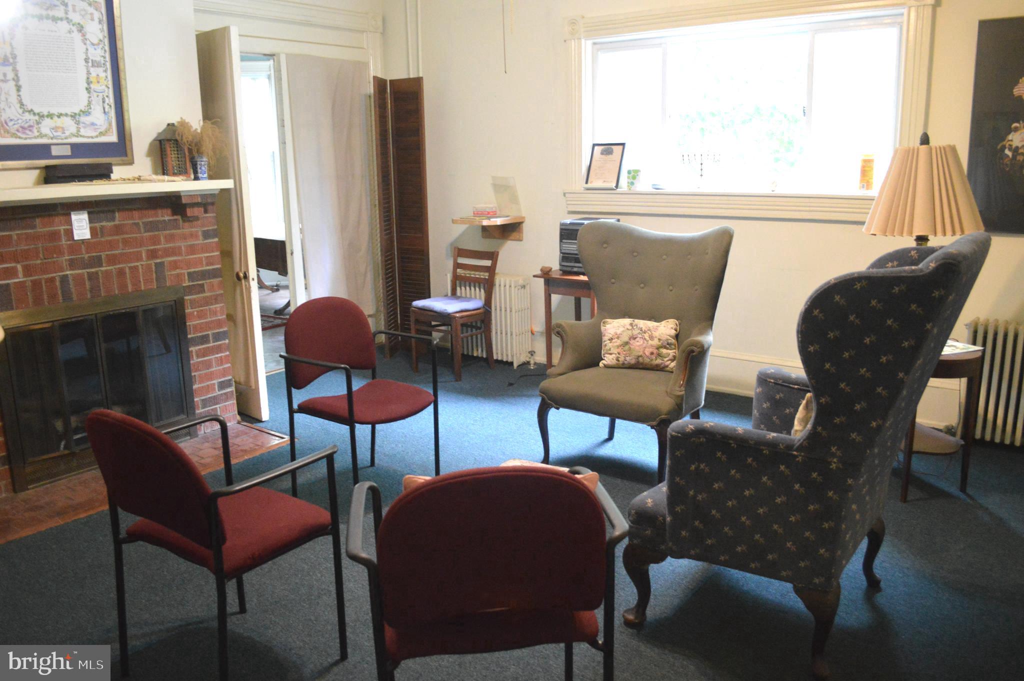 POOLESVILLE OUTSIDE - Residential