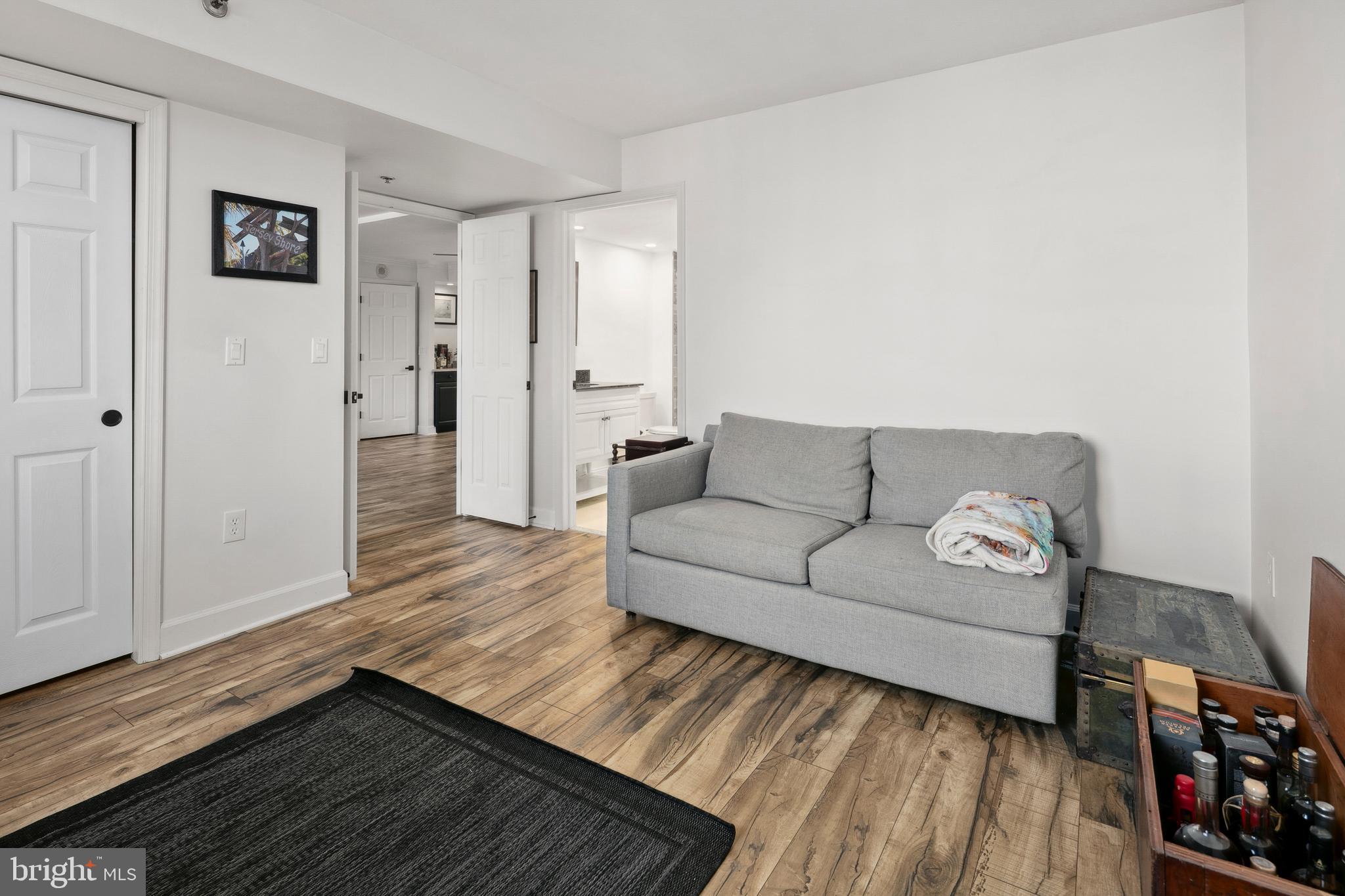 THE WILLIAMSBURG - Residential