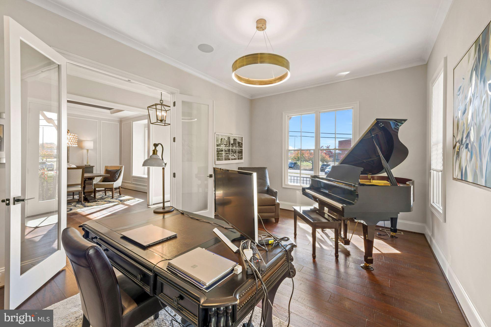 WOODLAND ACRES - Residential