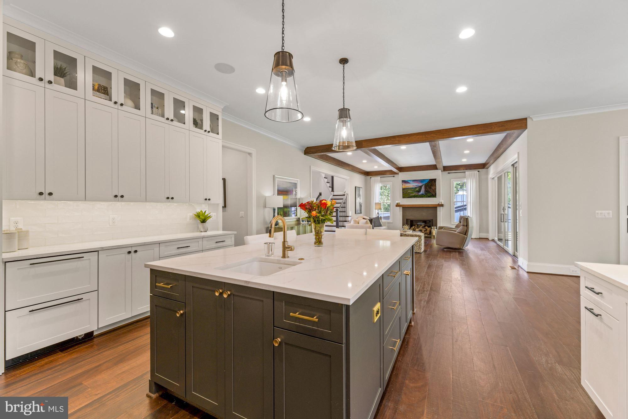 WOODLAND ACRES - Residential