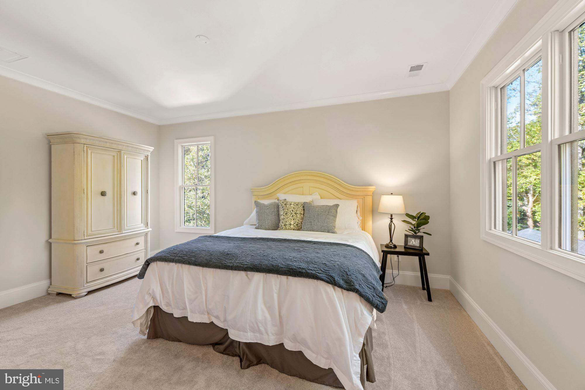 WOODLAND ACRES - Residential