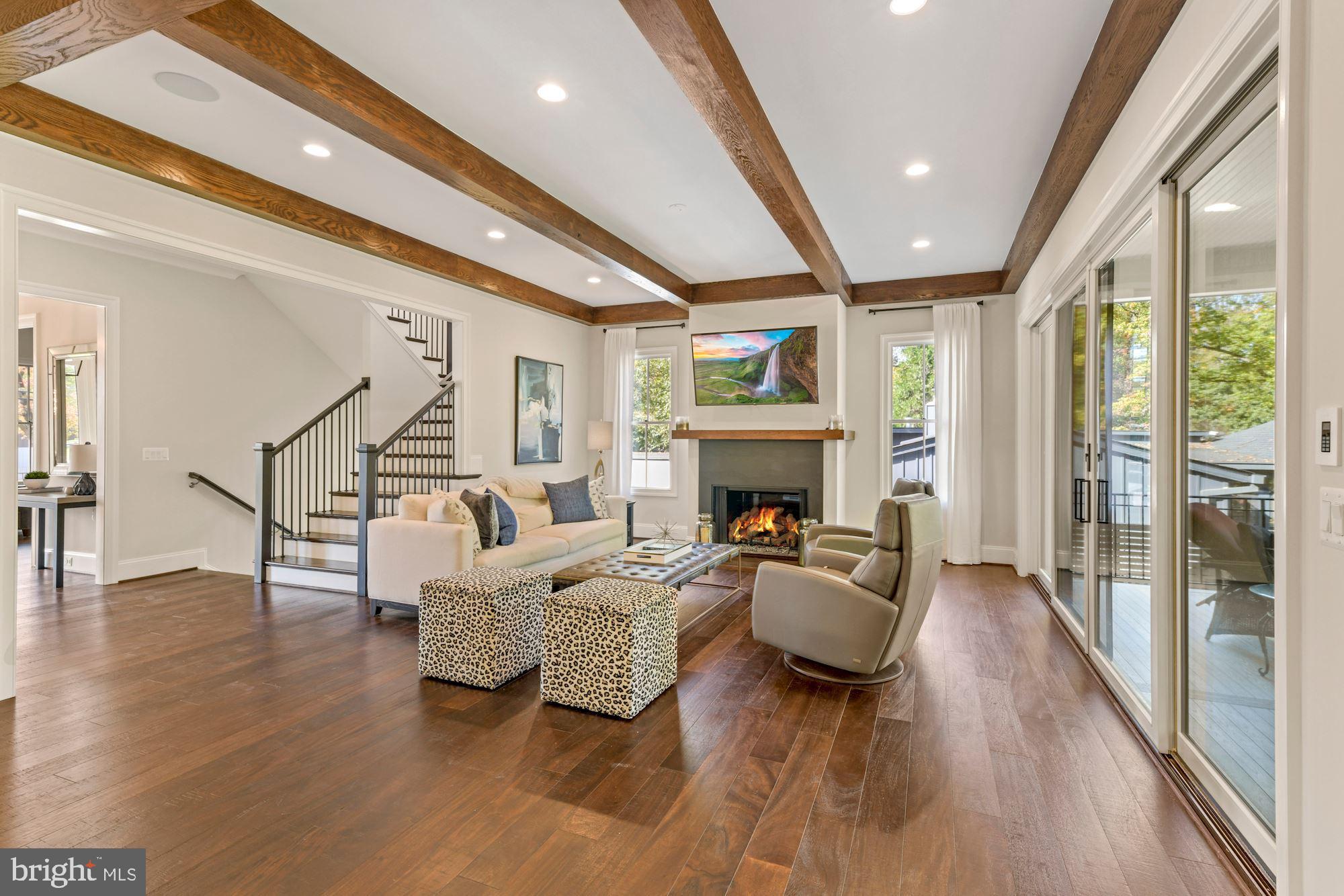 WOODLAND ACRES - Residential