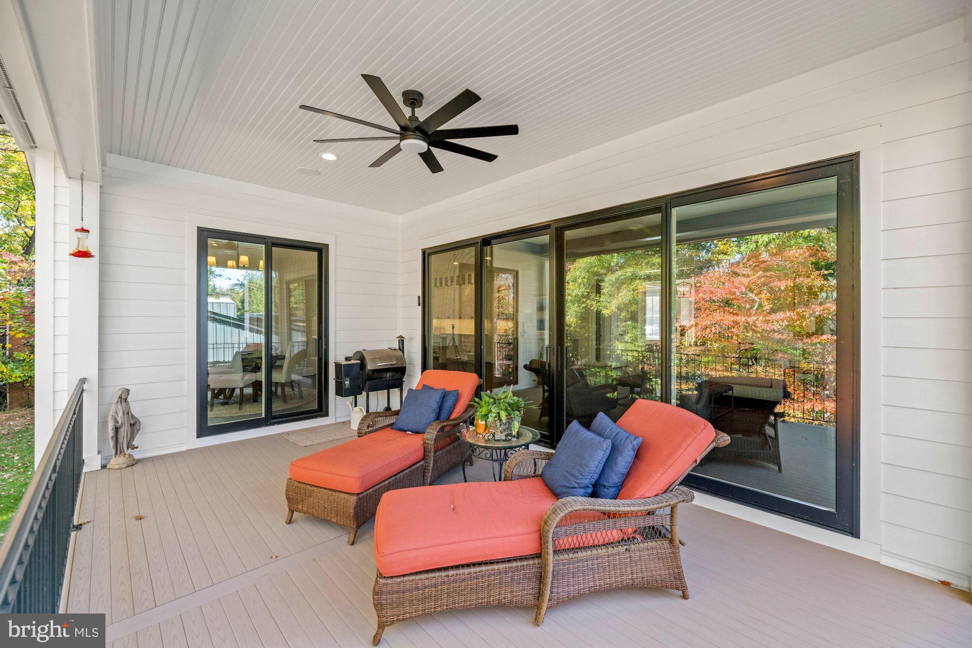 WOODLAND ACRES - Residential