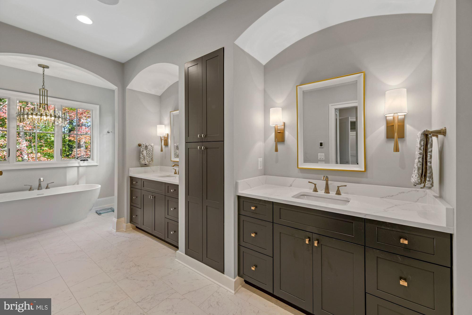 WOODLAND ACRES - Residential