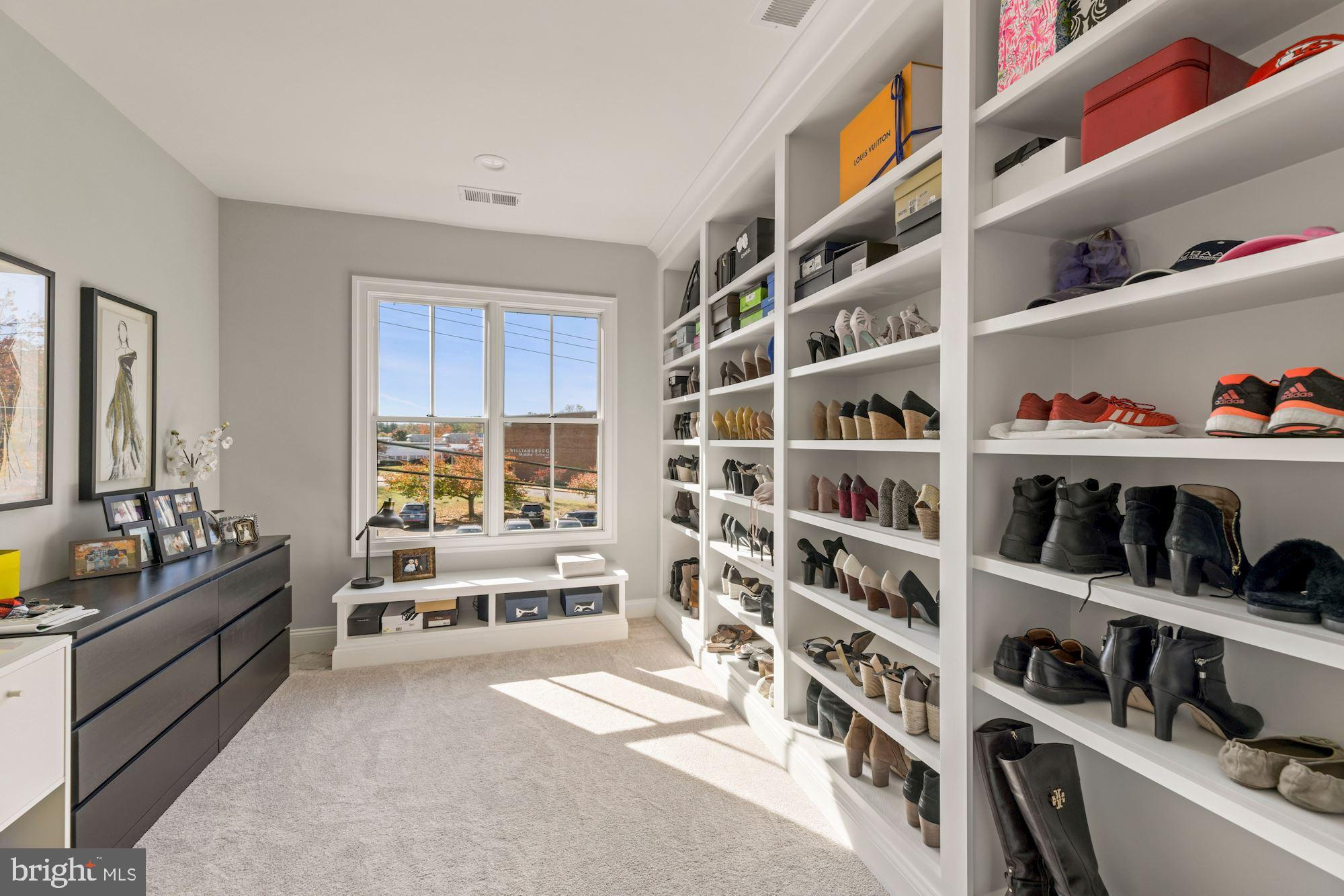 WOODLAND ACRES - Residential