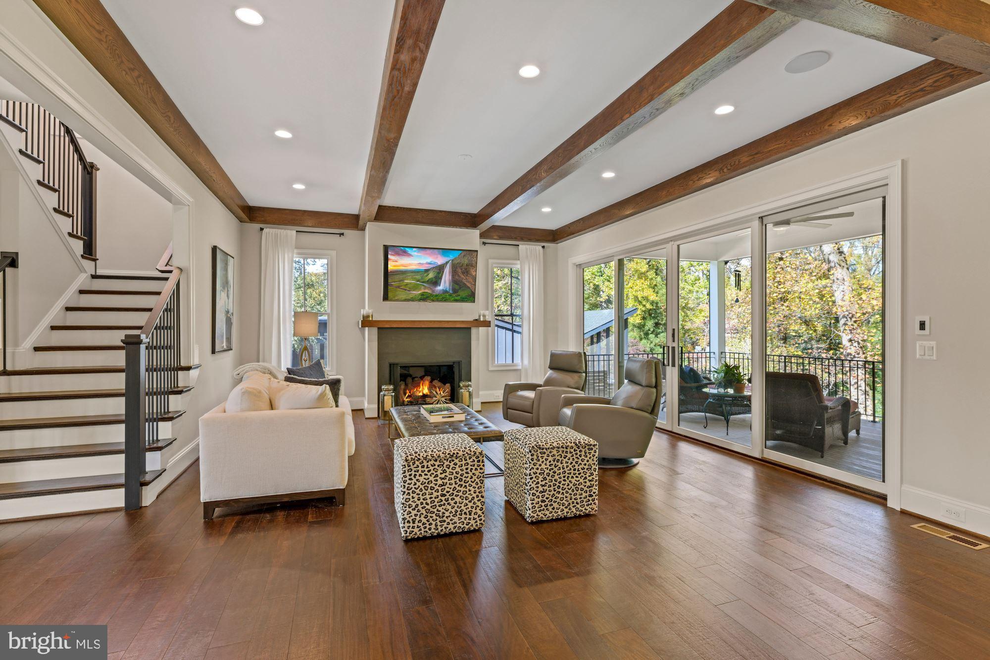 WOODLAND ACRES - Residential