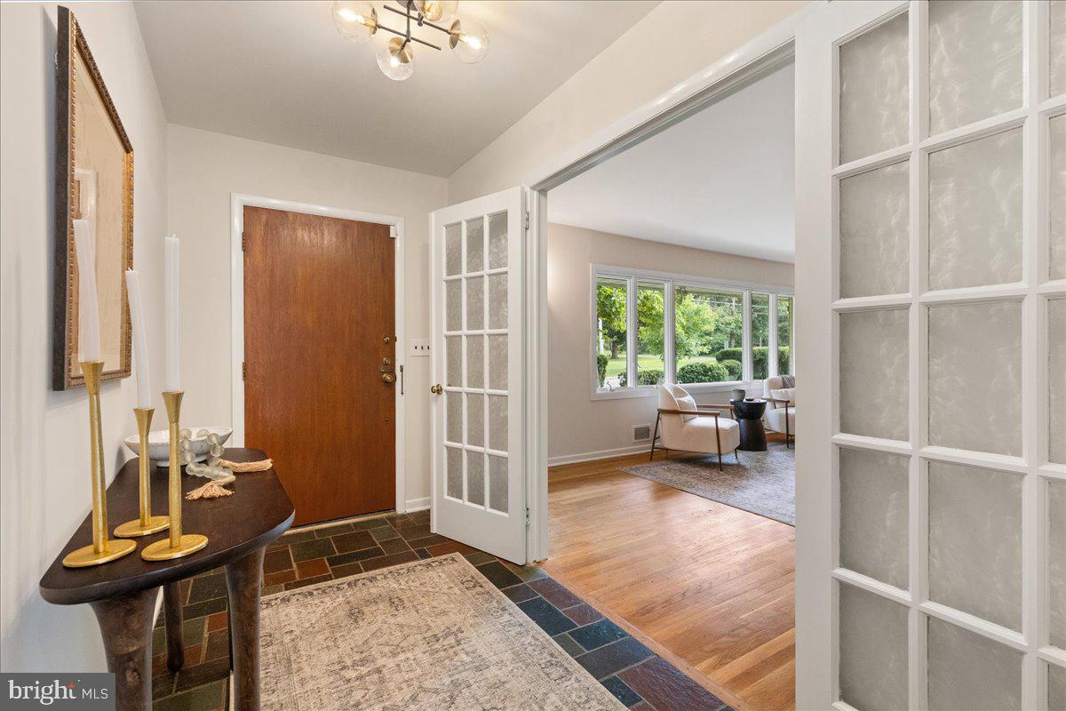 562 PROSPECT AVENUE