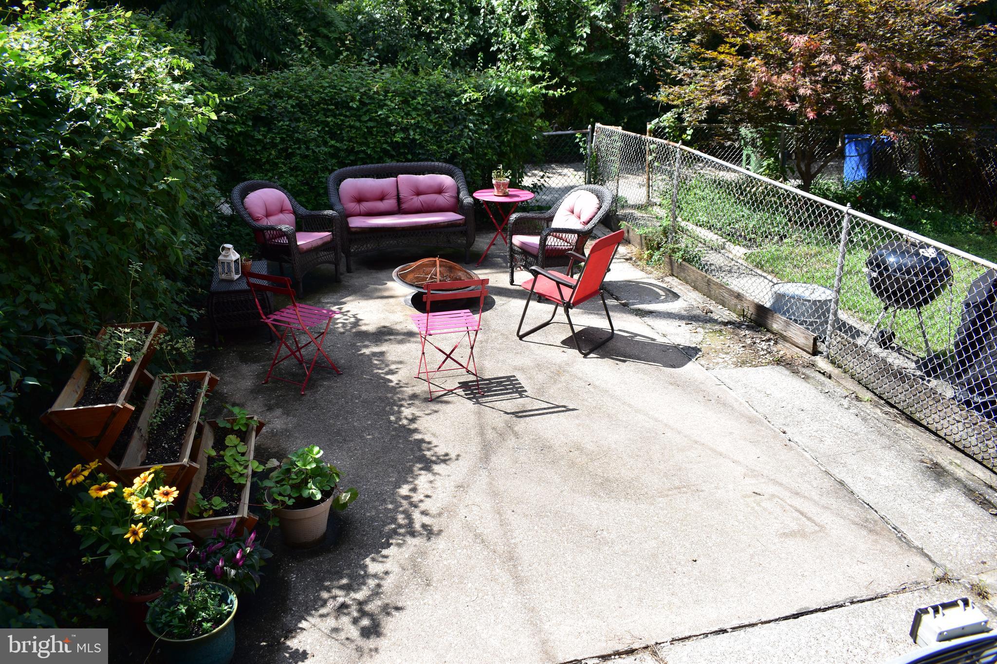 MEDFIELD - Residential