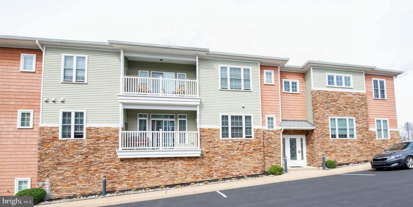 756 STREET ROAD 17
