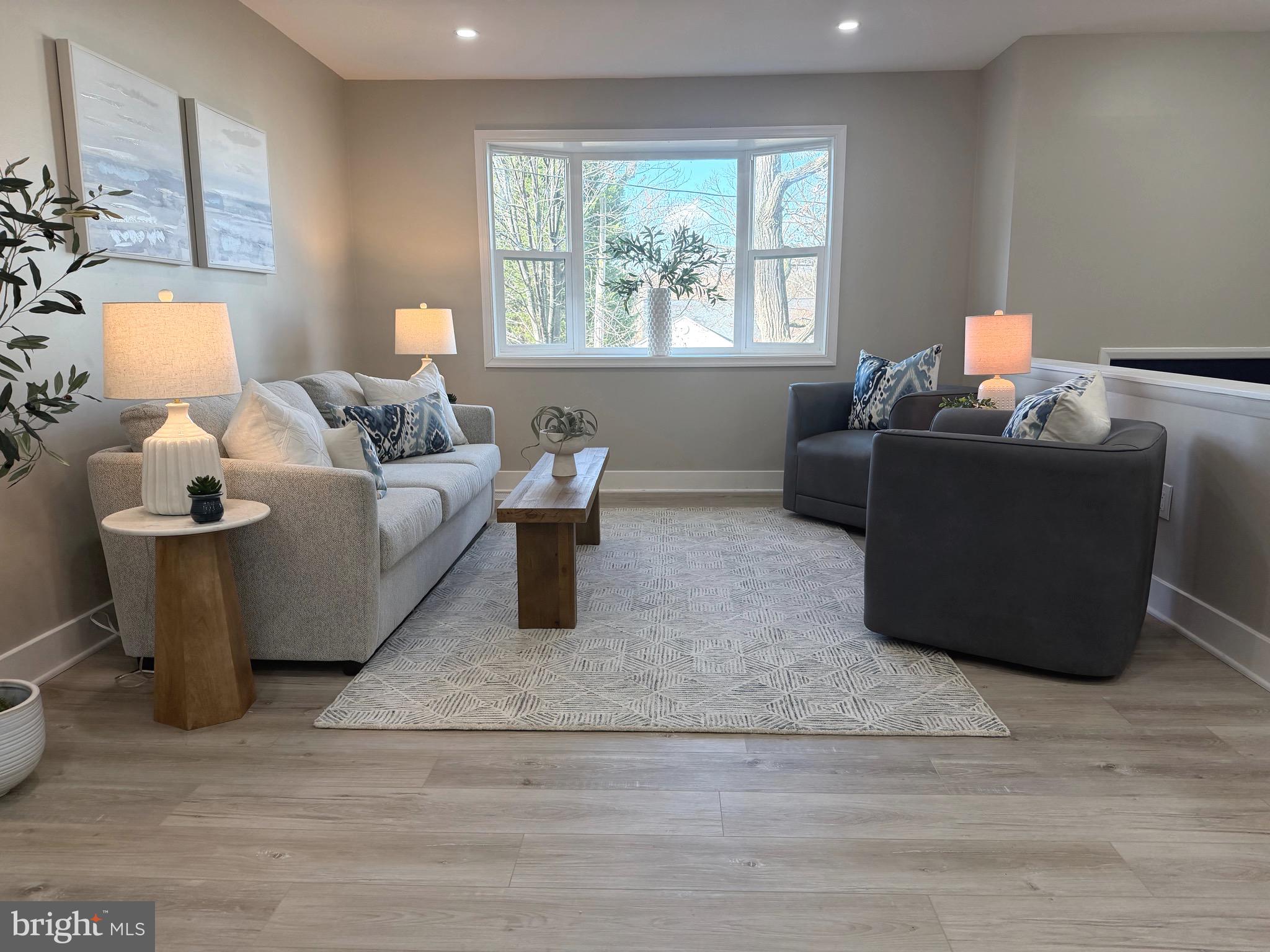 786 ROLLING VIEW DRIVE